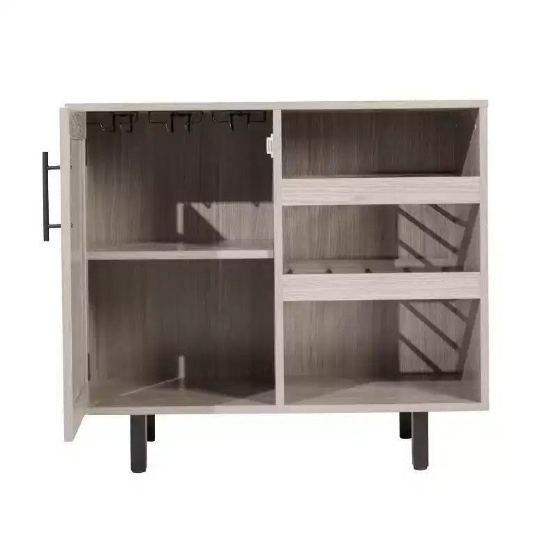 Mobile bar e credenza classici Emma and Oliver con armadietto a porta singola in stile shaker con portabicchieri sospeso e mensole aperte per bottiglie