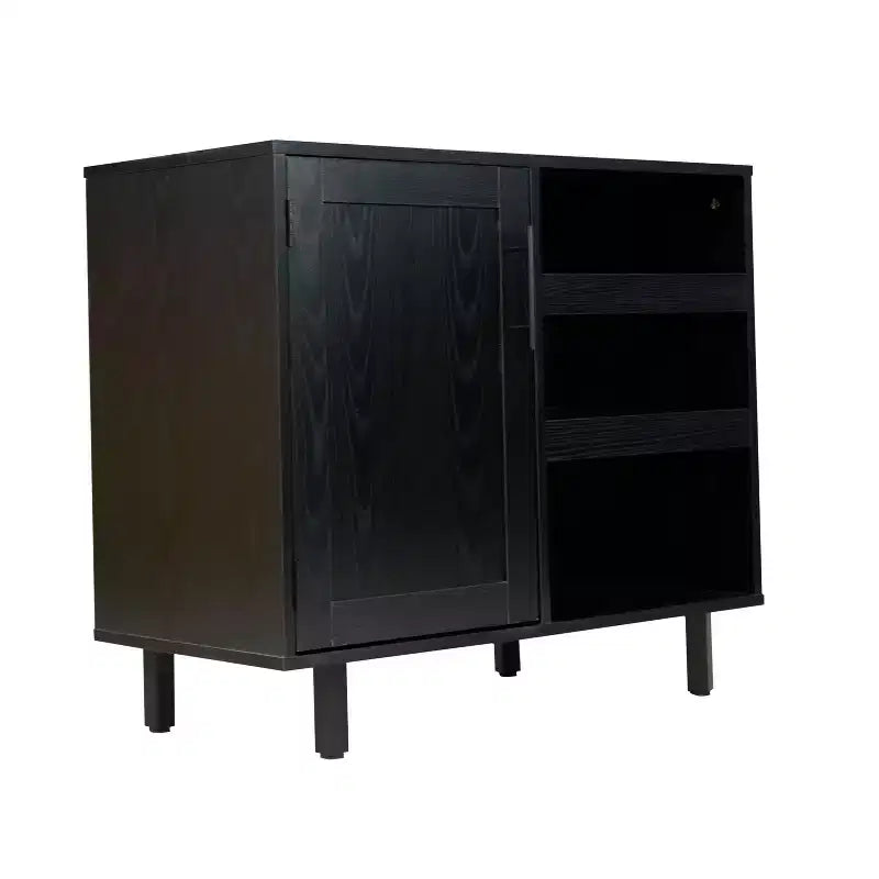 Mobile bar e credenza classici Emma and Oliver con armadietto a porta singola in stile shaker con portabicchieri sospeso e mensole aperte per bottiglie