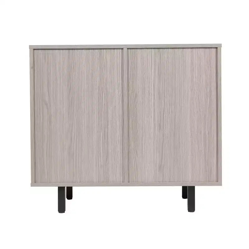 Mobile bar e credenza classici Emma and Oliver con armadietto a porta singola in stile shaker con portabicchieri sospeso e mensole aperte per bottiglie