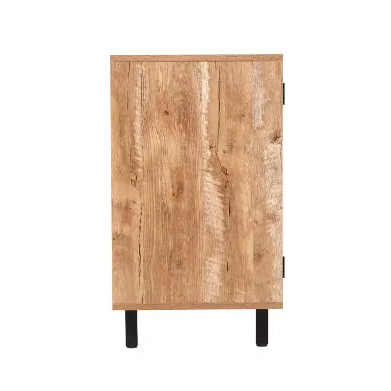 Mobile bar e credenza classici Emma and Oliver con armadietto a porta singola in stile shaker con portabicchieri sospeso e mensole aperte per bottiglie