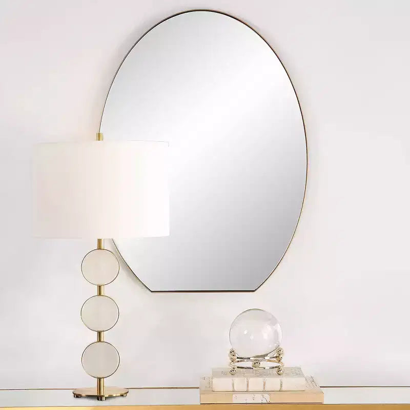Specchio da parete ovale Cabell Uttermost in ottone spazzolato, 24 x 32