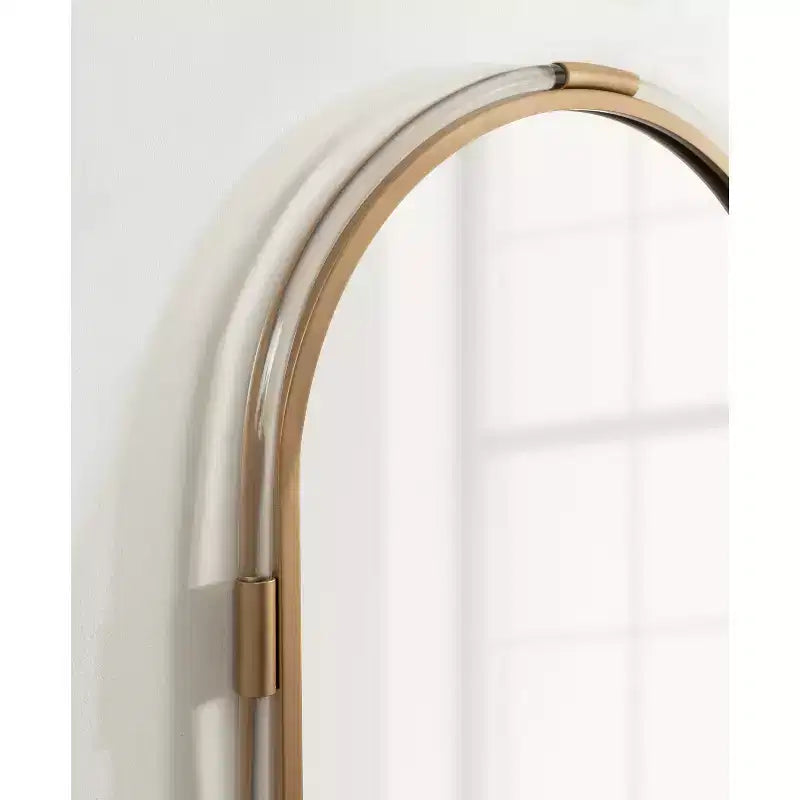 Kate & Laurel All Things Decor Specchio moderno ad arco in acrilico Arceo 22x34