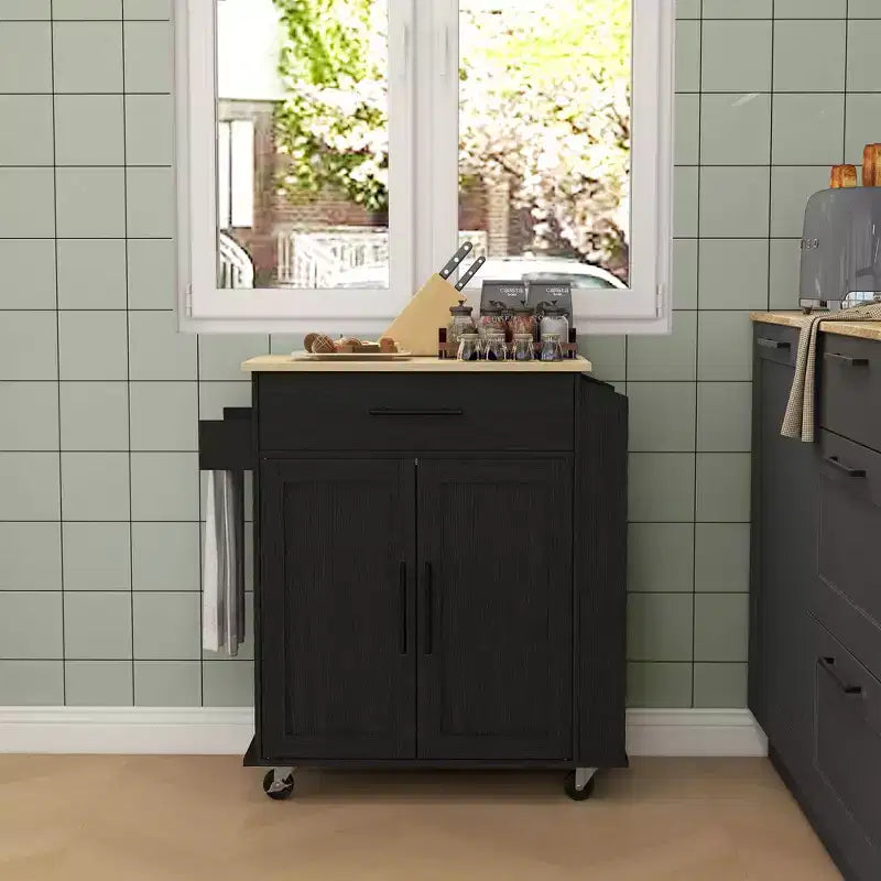 HOMCOM Isola da cucina con presa di corrente, Carrello da cucina su ruote con cassetto portaoggetti, Supporto portamicroonde portatile con ante, Portasciugamani, Portaspezie