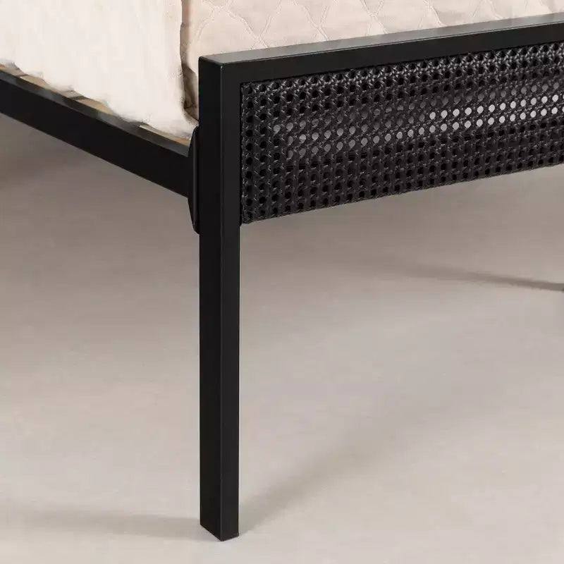 South Shore Letto a piattaforma in metallo con canna naturale/nero puro