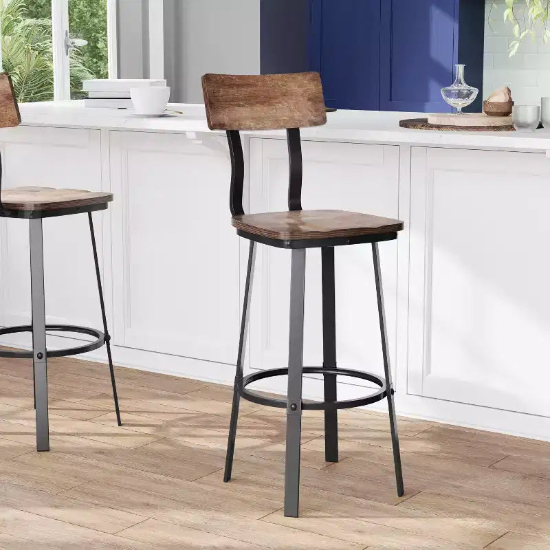 Sgabello da bar per ristorante Flash Furniture con sedile e schienale in legno e struttura verniciata a polvere