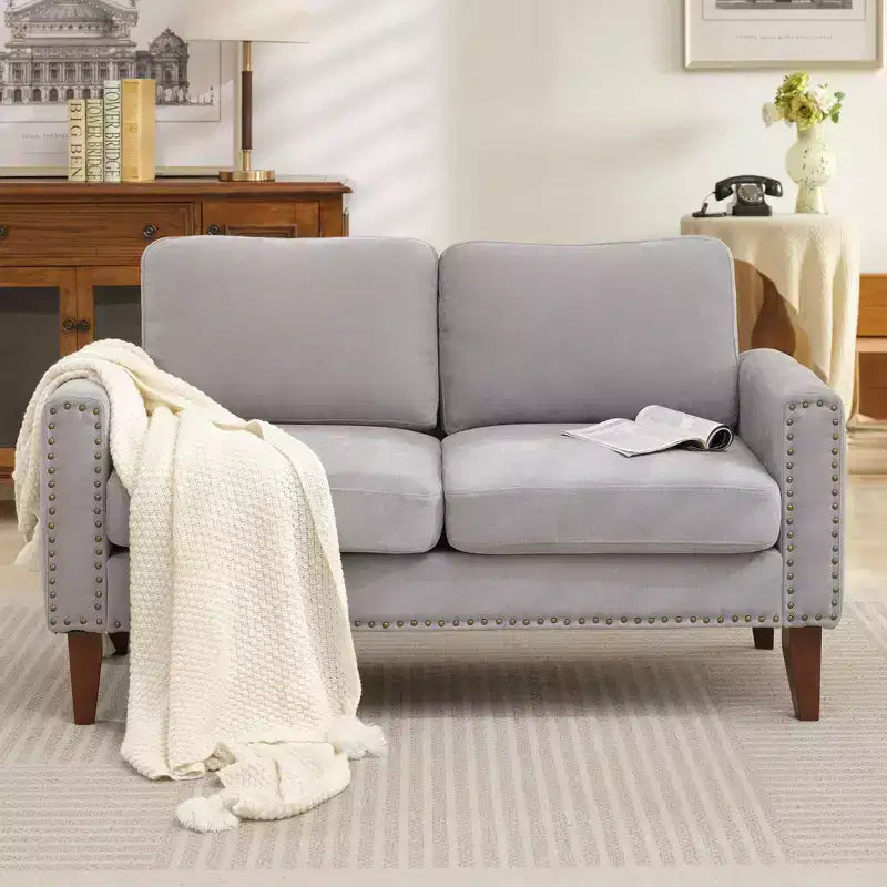 Hyleory Divanetto a Due Posti da 146 cm in Lino Imbottito con Chiodi Decorativi e Gambe in Legno Massello