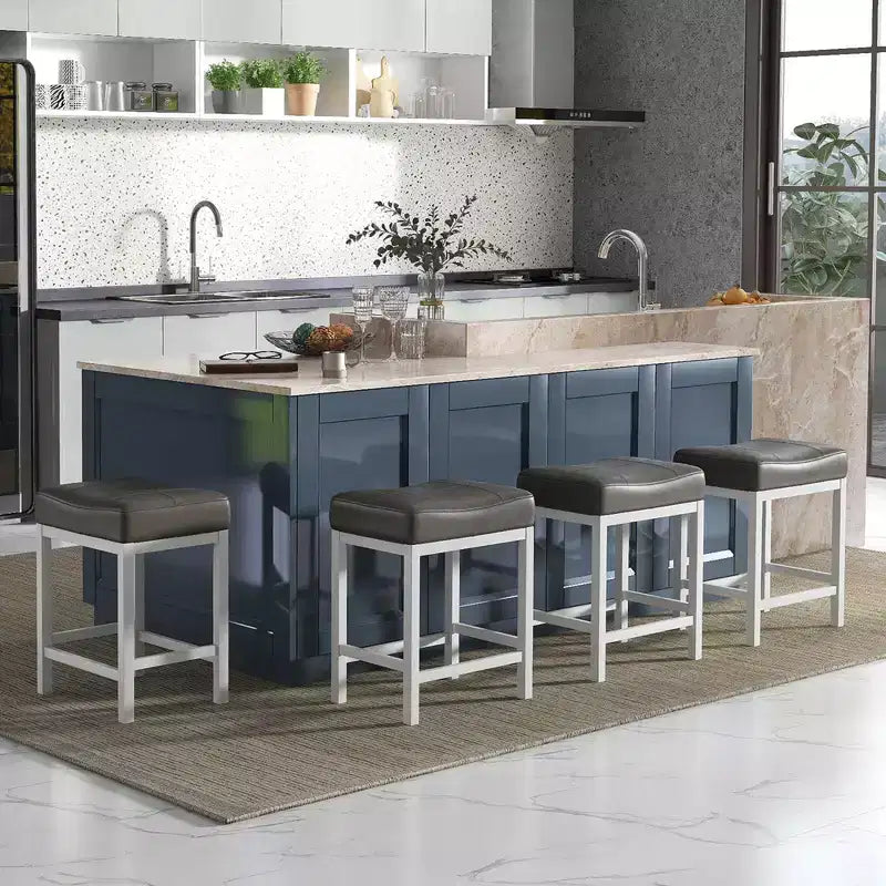 Costway Sgabelli da Bar Set di 2, 62 cm, con Struttura in Legno Massello di Gomma, Poggiapiedi Umanizzato, Cucina, Bianco/Grigio