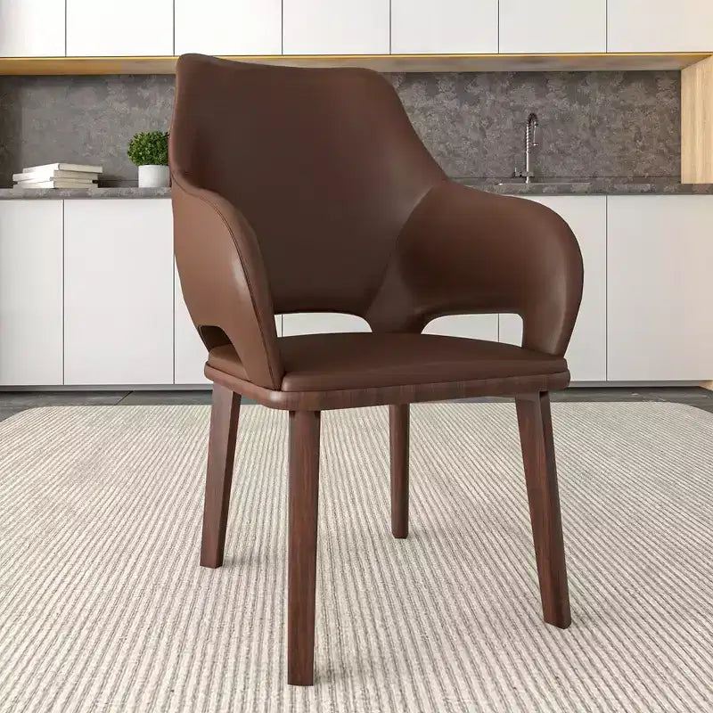 Sedia da pranzo Vivara Collection in pelle con base in legno di caucciù e seduta e schienale imbottiti, sedia d'accento moderna per sale da pranzo