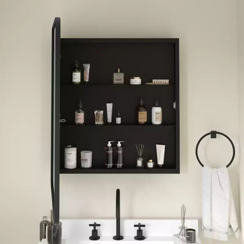 Pensile bagno Emma and Oliver Jackie con cornice in metallo, design a incasso reversibile e specchio smussato arrotondato