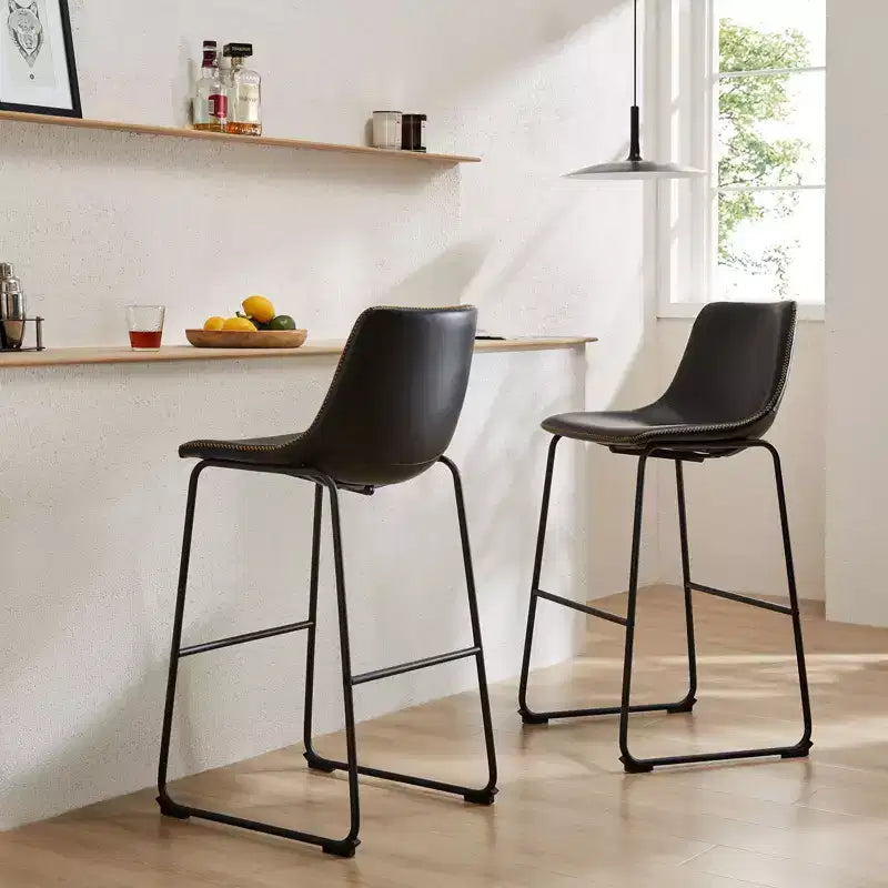 JIONJOY Sgabello da bar con struttura in metallo nero e seduta in ecopelle, 74 cm, set da 2