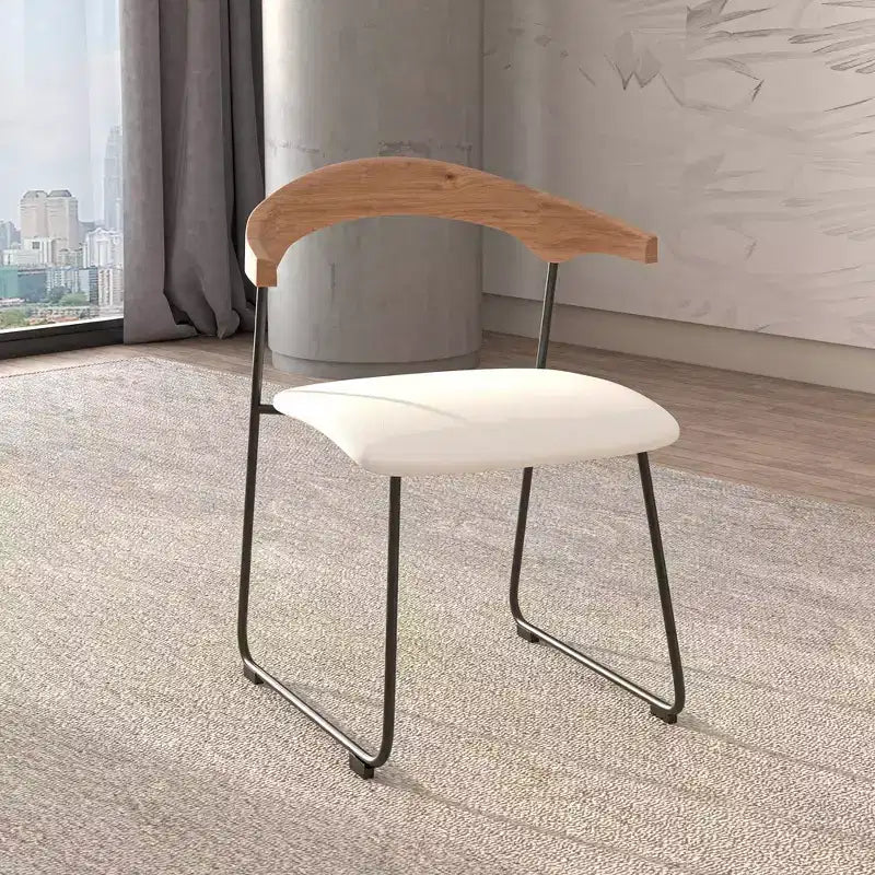 LeisureMod Lyra Series - Set di 2 sedie da pranzo moderne imbottite con sedile in pelle, schienale in faggio e gambe in ferro, per cucina moderna, sala da pranzo, casa, caffè