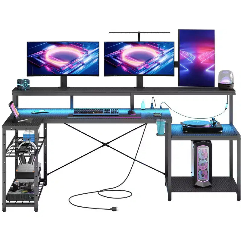 Scrivania da gaming Bestier 71.5 a LED con presa di corrente, scrivania ad L per computer con supporto per monitor